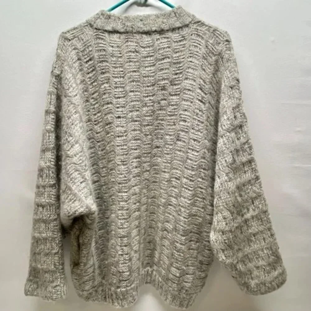 Vintage P.G.E. Mohair Wool Cardigan‎ Women's Medium Gray Ivory Chunky Knit NWOT